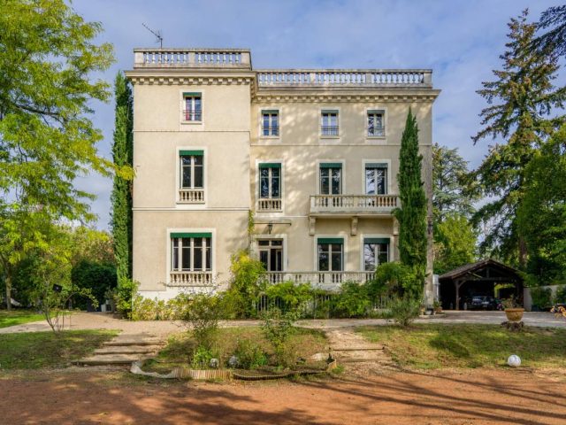 maison Senioryta à Charbonnières les Bains