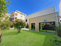 SENIORYTA Villeurbanne Courteline Jardin HD